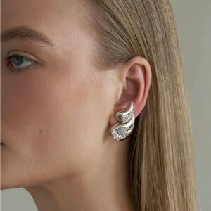 New 18k gold plated Elegant Silver Earrings